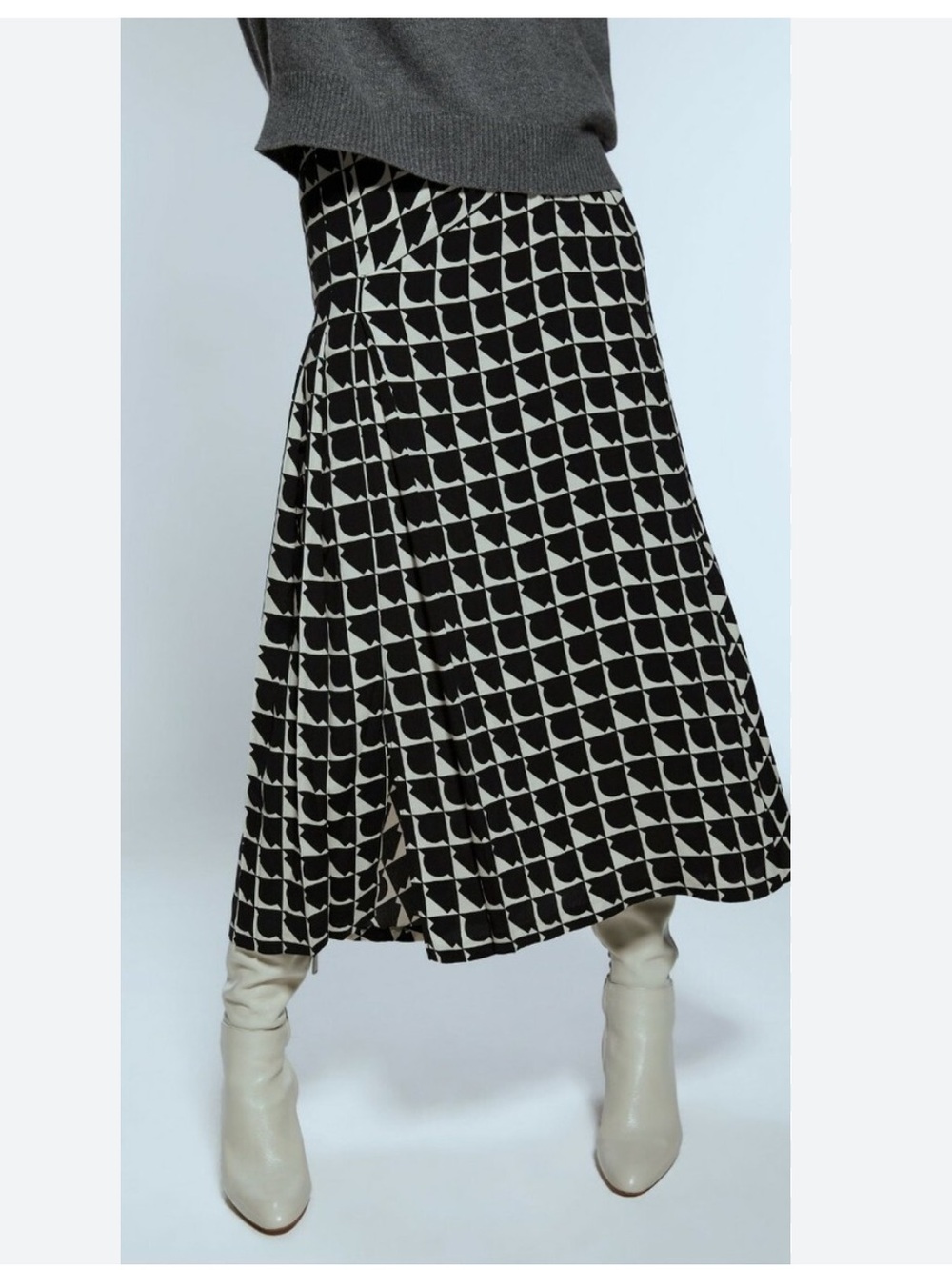 Zara Black and Cream Geometric Maxi Skirt